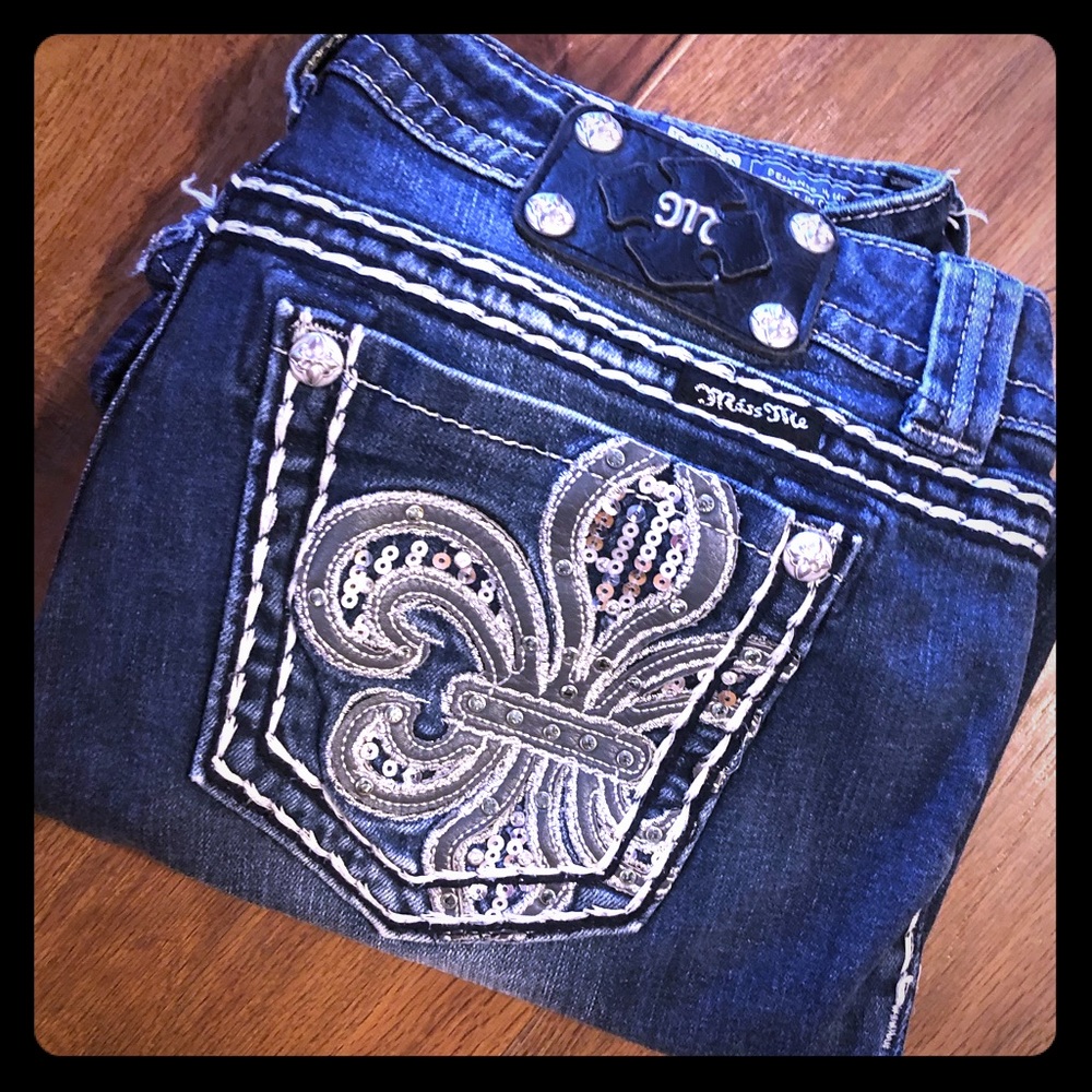 Miss Me Size 30 Easy Boot Jean Capris